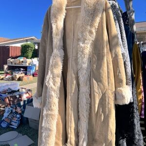 WILSON LEATHER VINTAGE STUNNING COAT